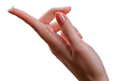 Mõjutatud alale kantakse väike kogus Keramiini